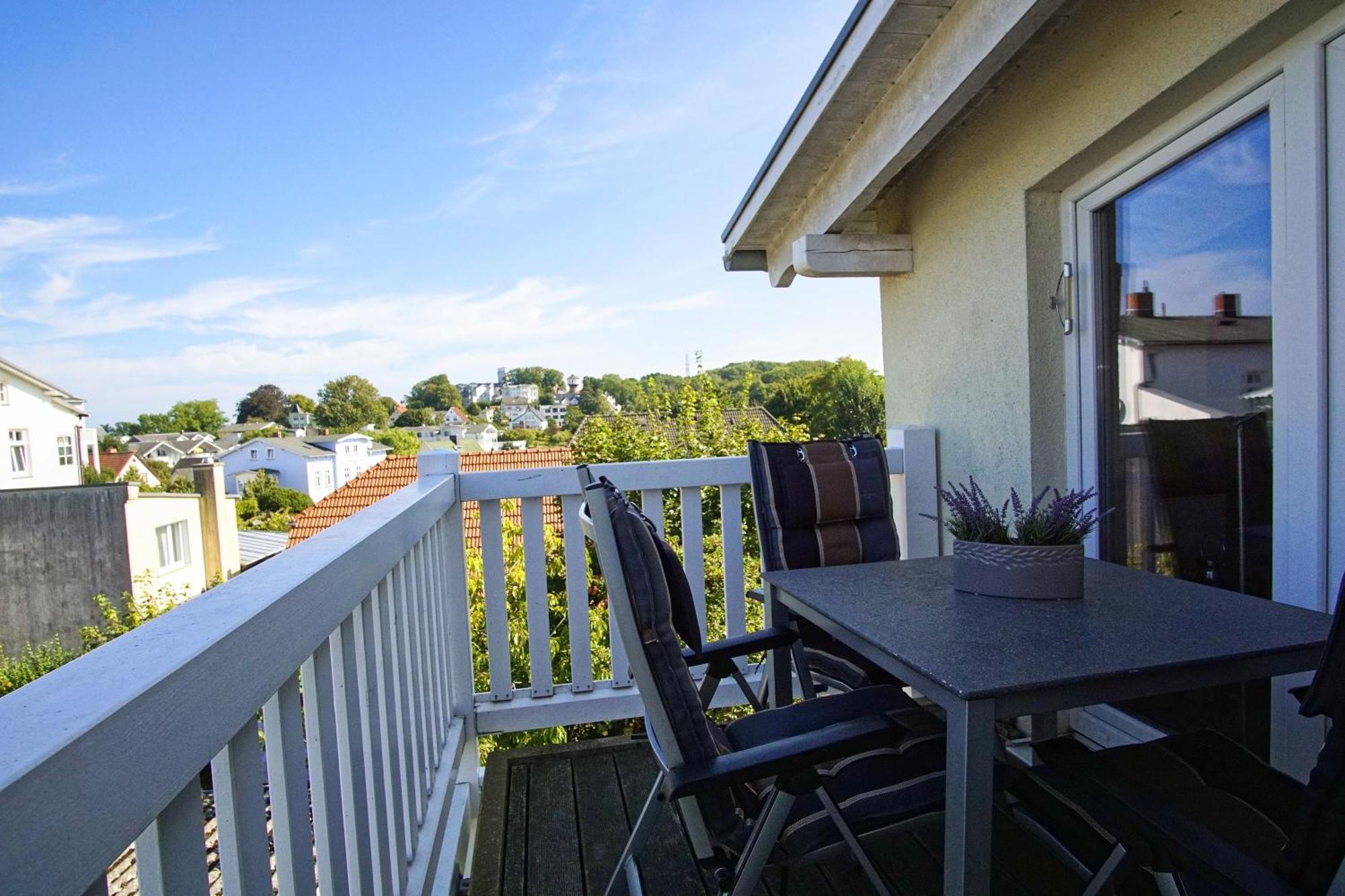 Balkon, Gratis Nutzung Vom Ahoi Erlebnisbad Und Sauna In Sellin- Meeresblick Fewo 59 Goehren  Kültér fotó