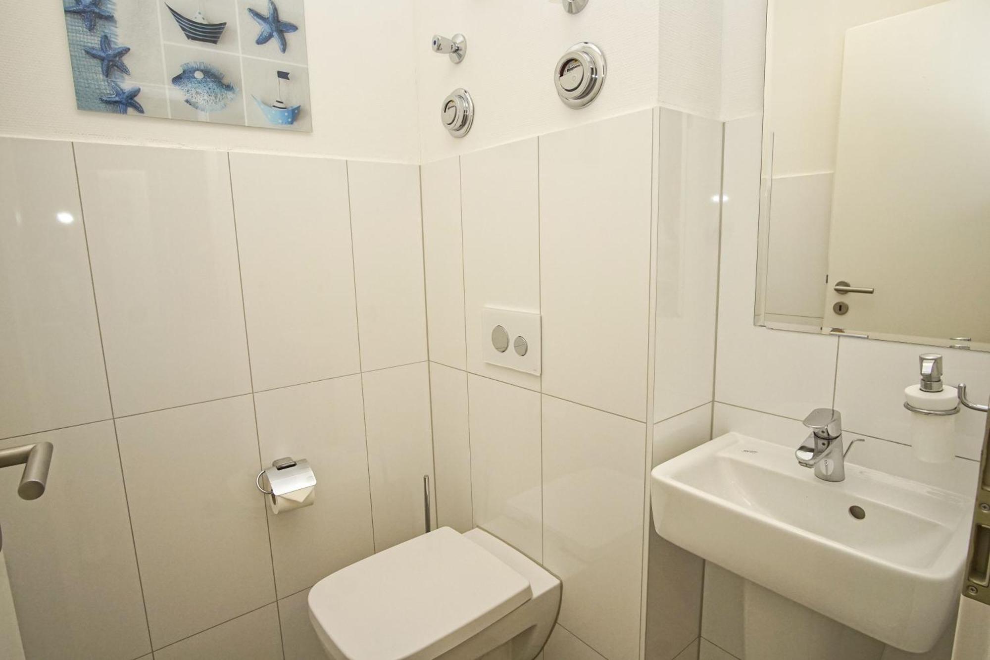 Balkon, Gratis Nutzung Vom Ahoi Erlebnisbad Und Sauna In Sellin- Meeresblick Fewo 59 Goehren  Kültér fotó